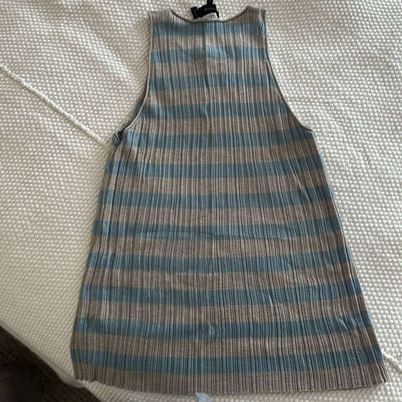 Theory long grey-blue top S or P size - Picture 3 of 3